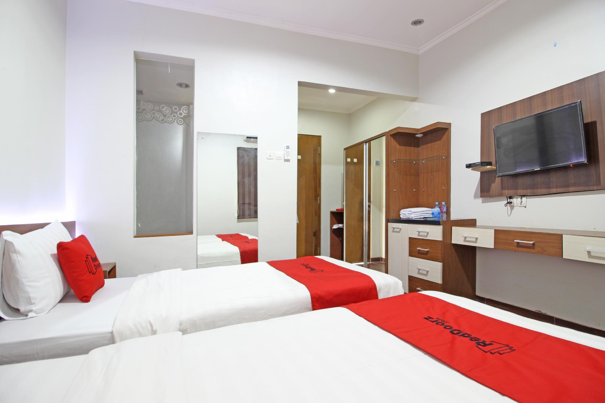 Reddoorz Near Jogja City Mall Melati Extérieur photo