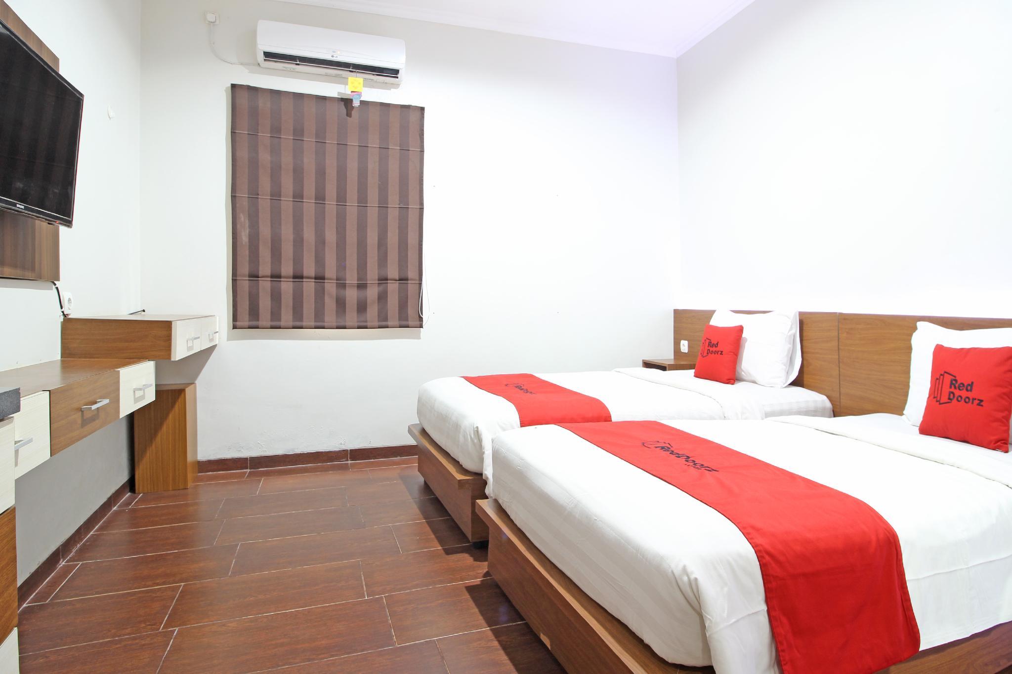 Reddoorz Near Jogja City Mall Melati Extérieur photo