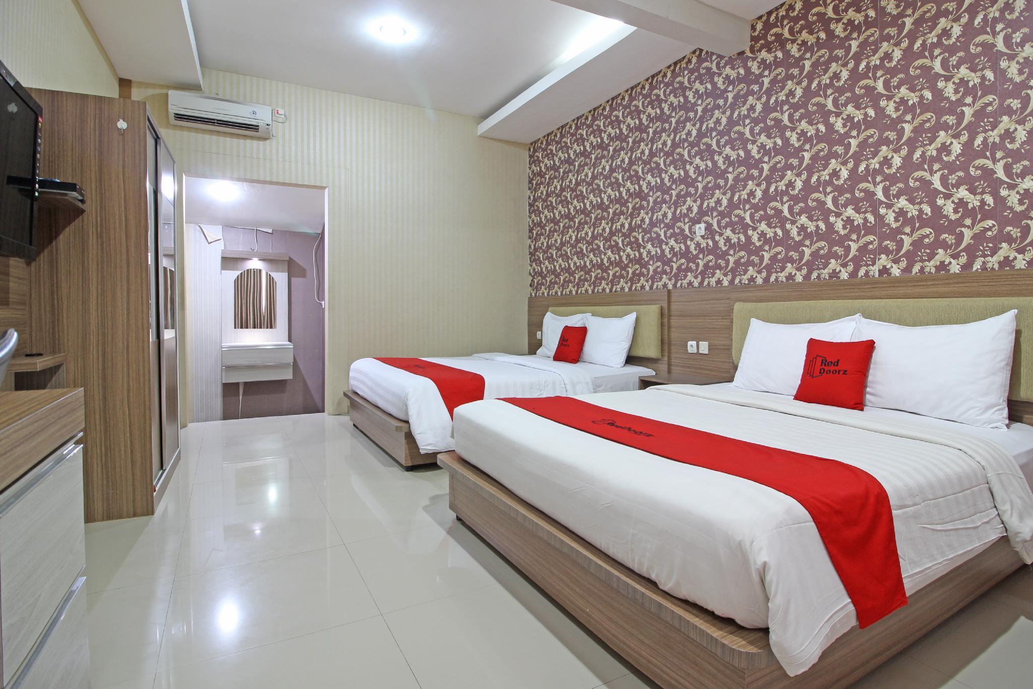 Reddoorz Near Jogja City Mall Melati Extérieur photo