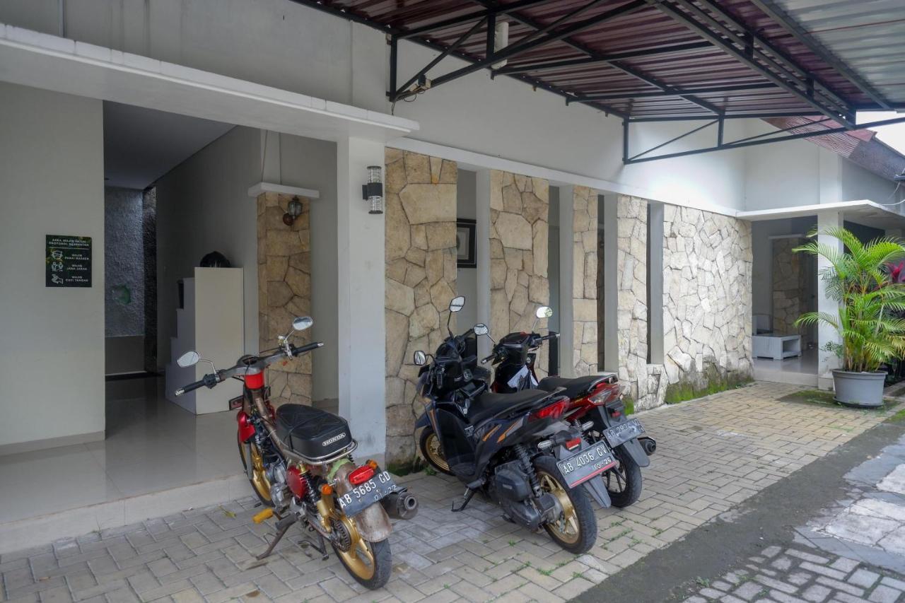 Reddoorz Near Jogja City Mall Melati Extérieur photo
